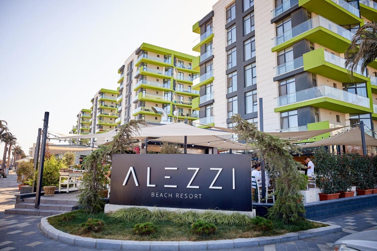 Orange Summer Apartment Spa Pools Beach Resort Mamaia Exterior photo